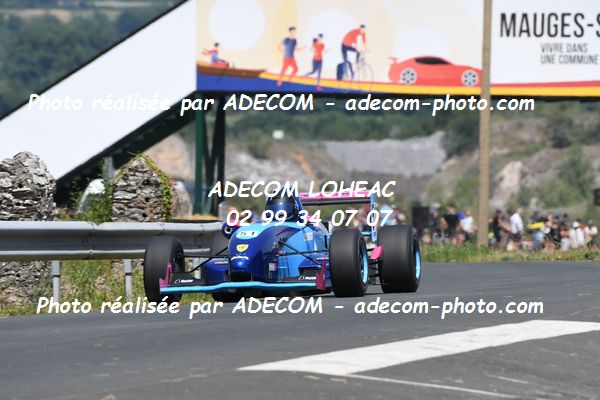 http://v2.adecom-photo.com/images//6.COURSE DE COTE/2022/5_LA_POMMERAYE_2022/BEZINAUD_David/79A_2814.JPG